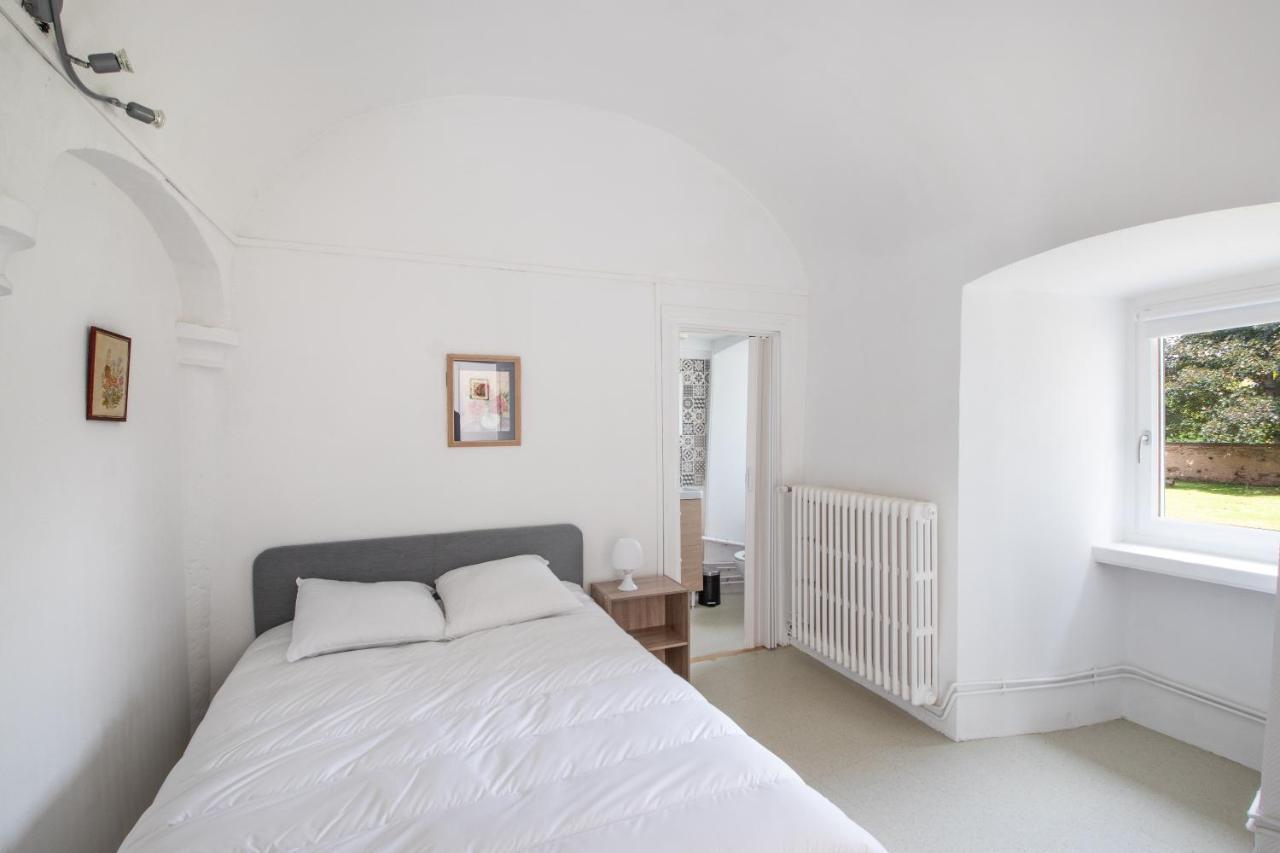 Cabana & Le Gite De La Tour - Proche Macon Nord Lugny Экстерьер фото